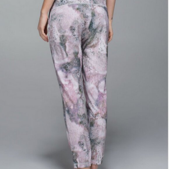 Lululemon Namaskar Pant II - Picture 2 of 5